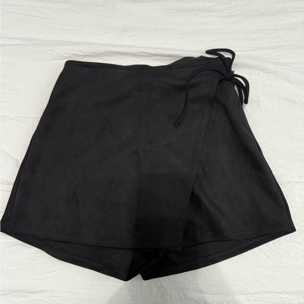 Miami Black Skorts with Minimalist Design
